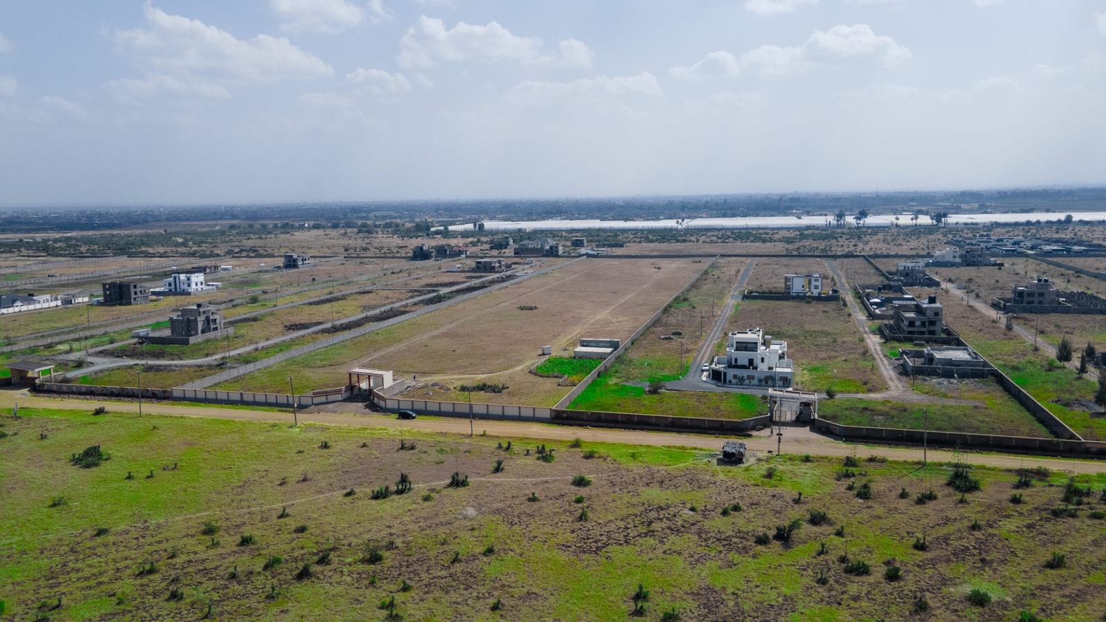 Internal Road Layout & Serviced Plots
